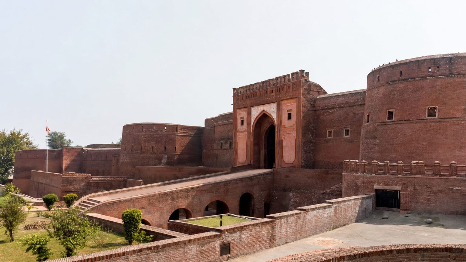 Amritsar travel guide: How to experience the city without rushing 29 Day 4: Gobindgarh Fort and Hall Bazaar