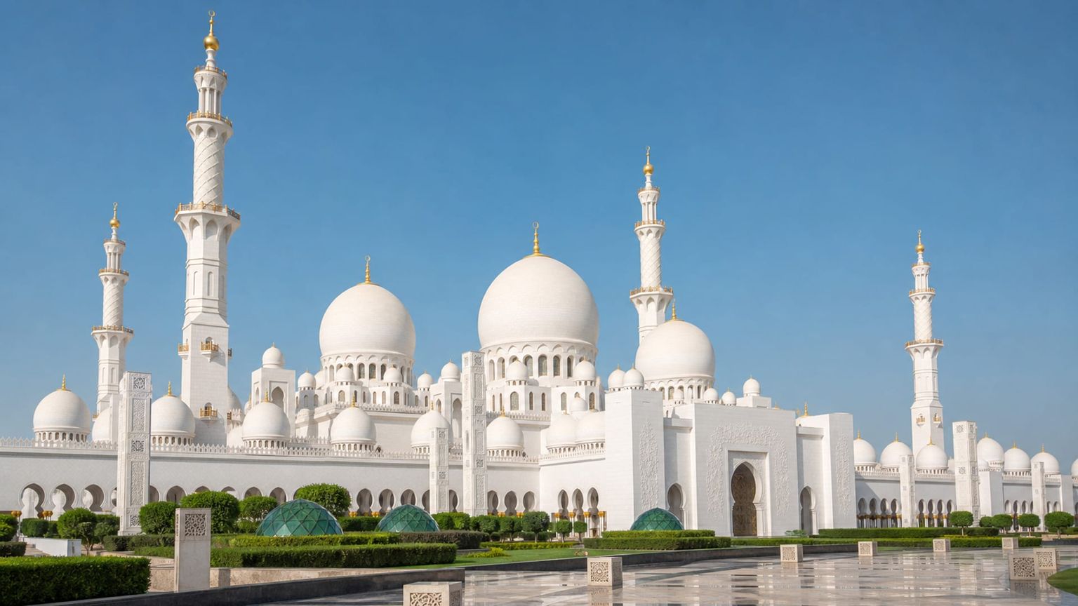 Abu Dhabi travel guide: How to experience the city without rushing 20 Sheikh Zayed Grand Mosque
