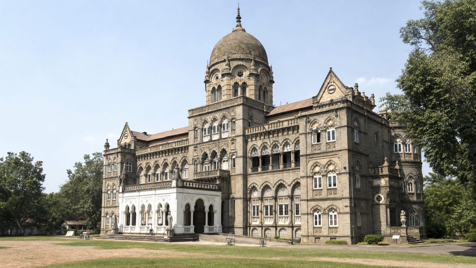 Vadodara travel guide: How to experience the city without rushing 22 Baroda Museum and Picture Gallery