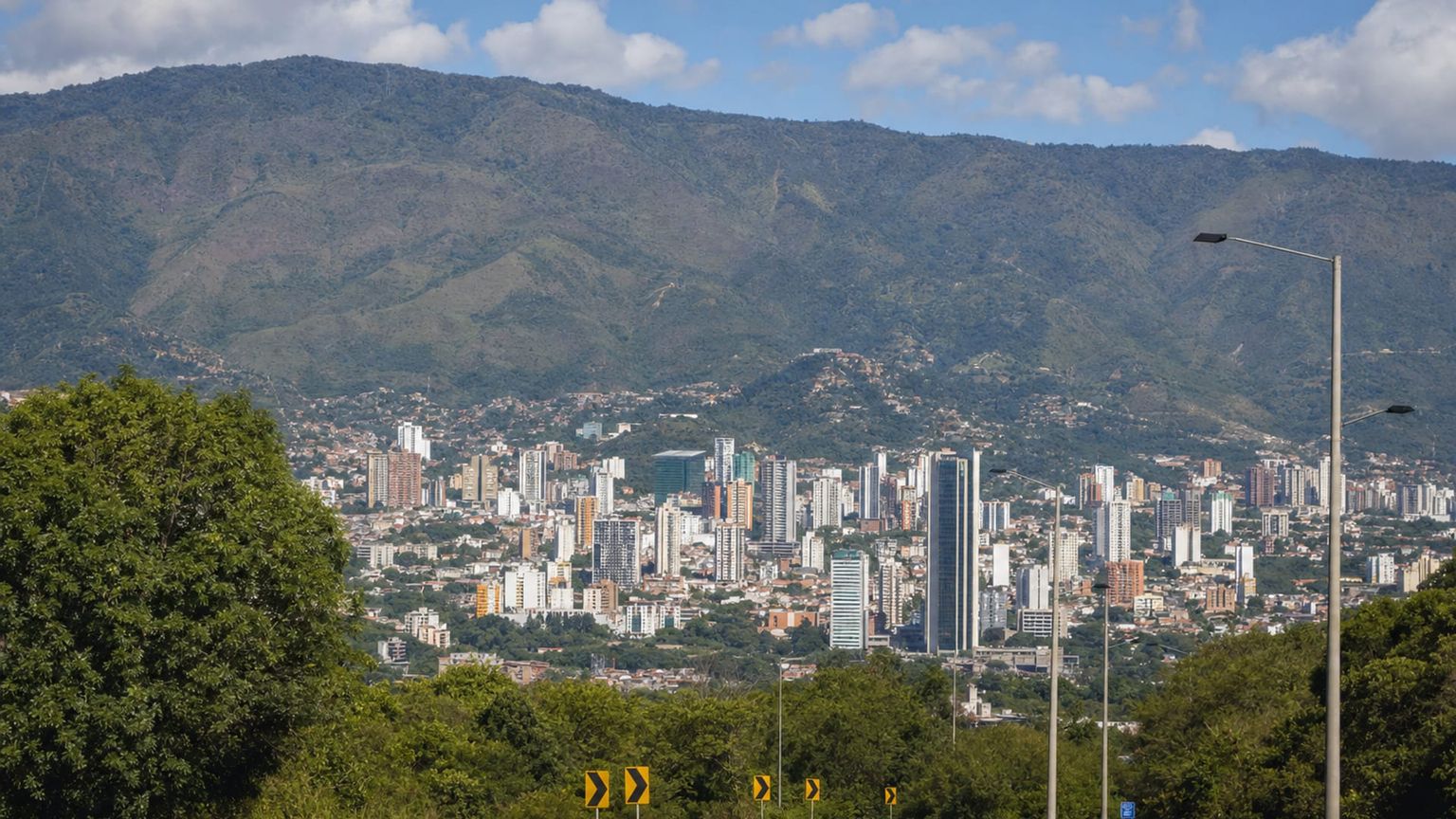 Bucaramanga travel guide: How to experience the city without rushing 32 Business-class flights from the US to Bucaramanga