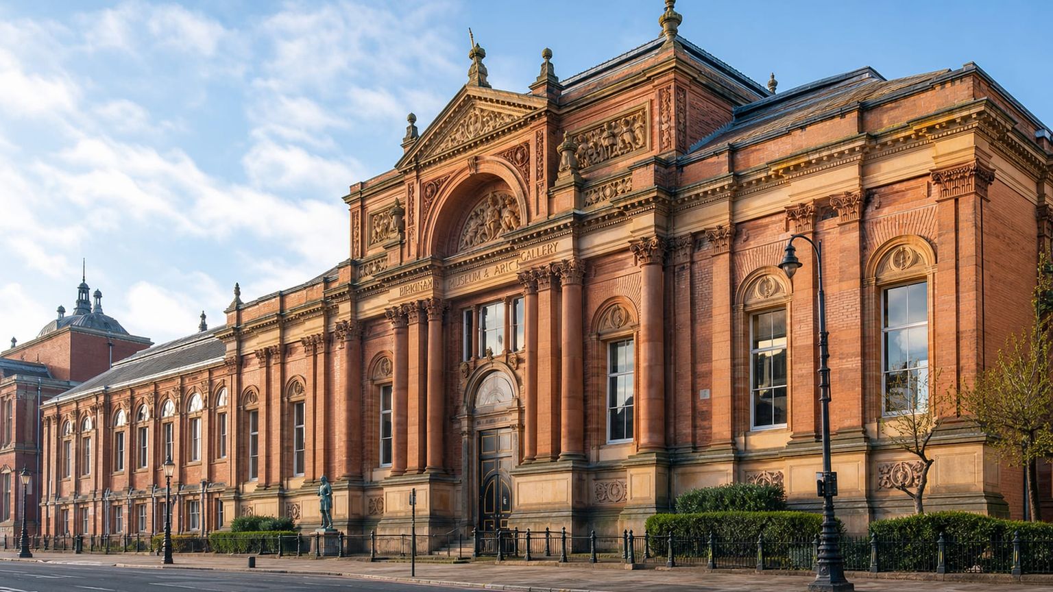 Birmingham travel guide: How to experience the city without rushing 21 Birmingham Museum and Art Gallery
