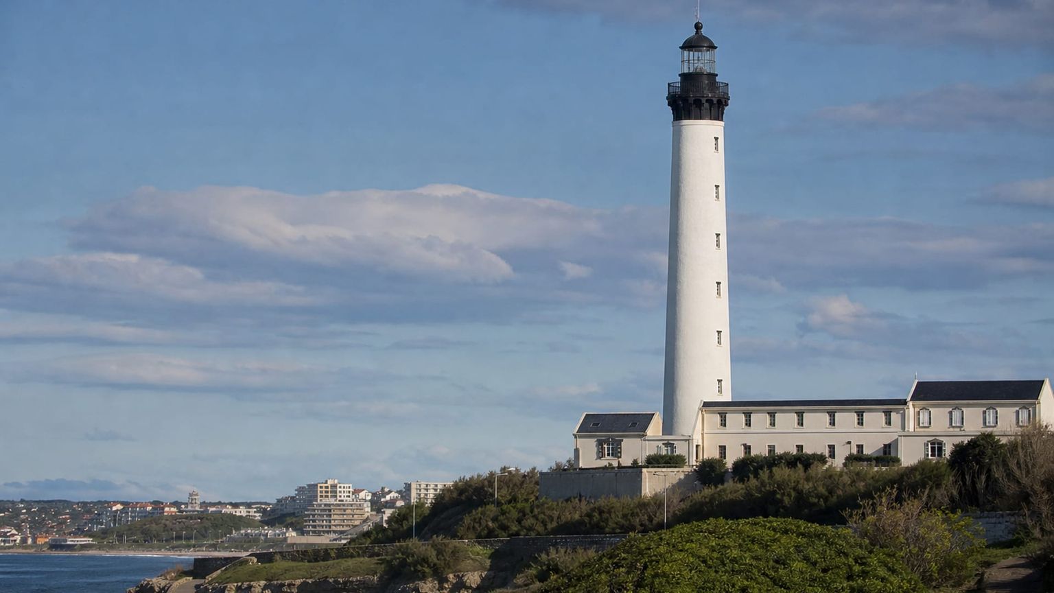 Biarritz travel guide: How to experience the city without rushing 29 Day 3: Lighthouse and Les Halles