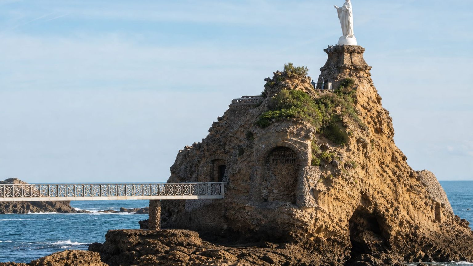 Biarritz travel guide: How to experience the city without rushing 21 Rocher de la Vierge