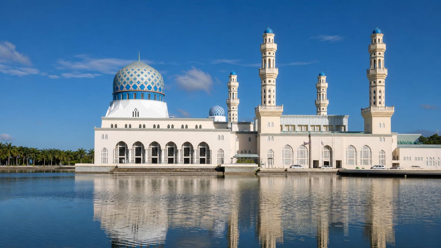 Kota Kinabalu travel guide: How to experience the city without rushing 21 Kota Kinabalu City Mosque