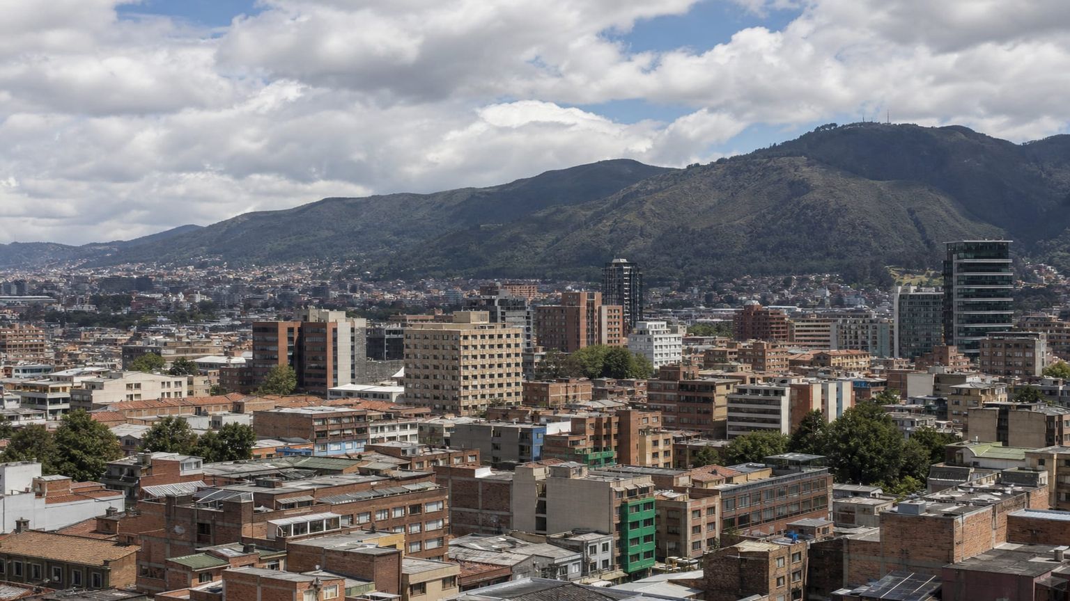 Bogotá travel guide: How to experience the city without rushing 26 Traditional food