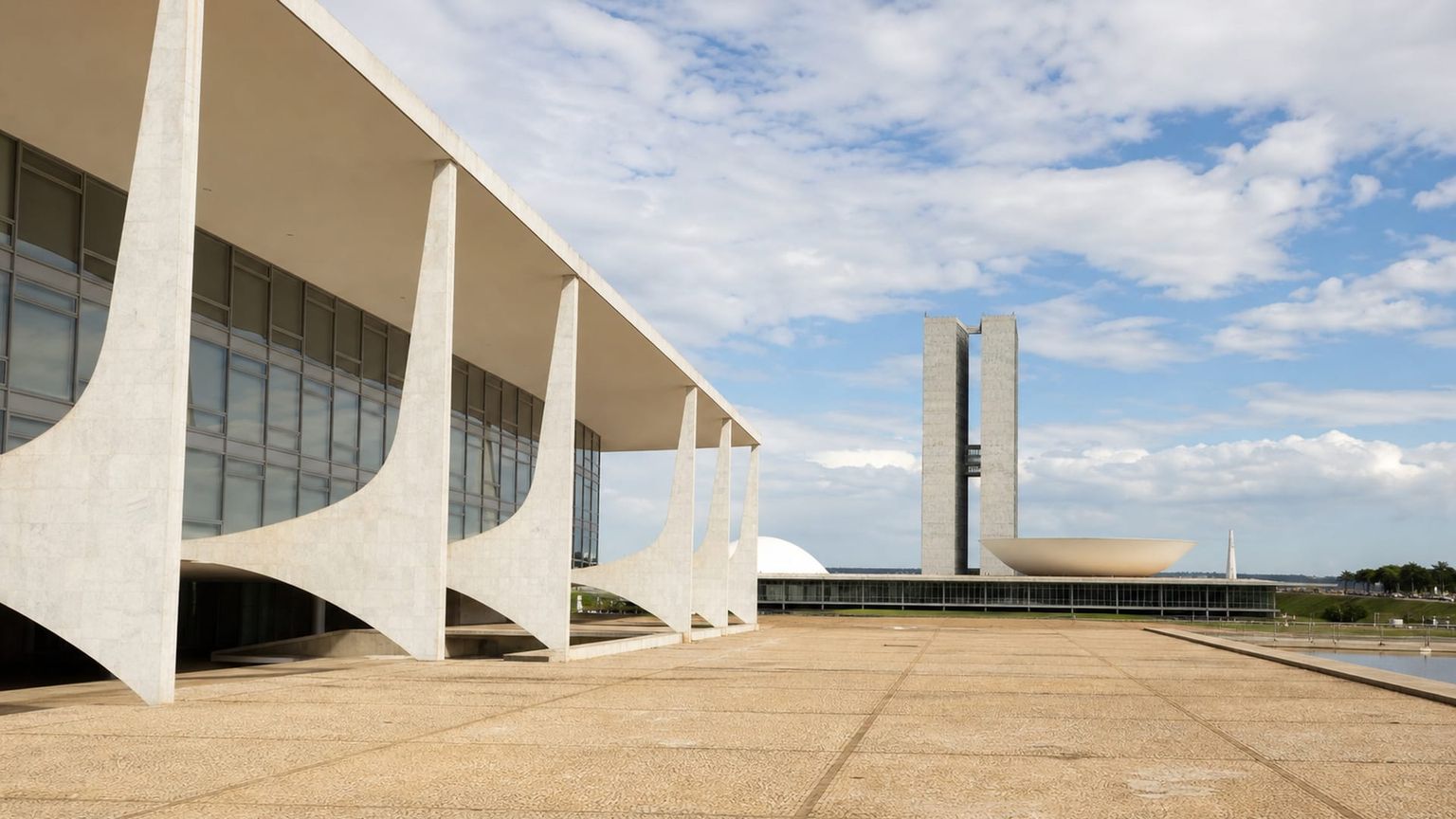 Brasília travel guide: How to experience the city without rushing 27 Day 1: Arrival and Adjustment