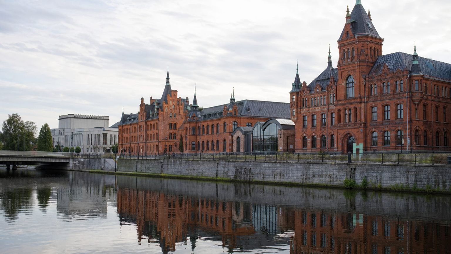 Bydgoszcz travel guide: How to experience the city without rushing 3 Useful things to know