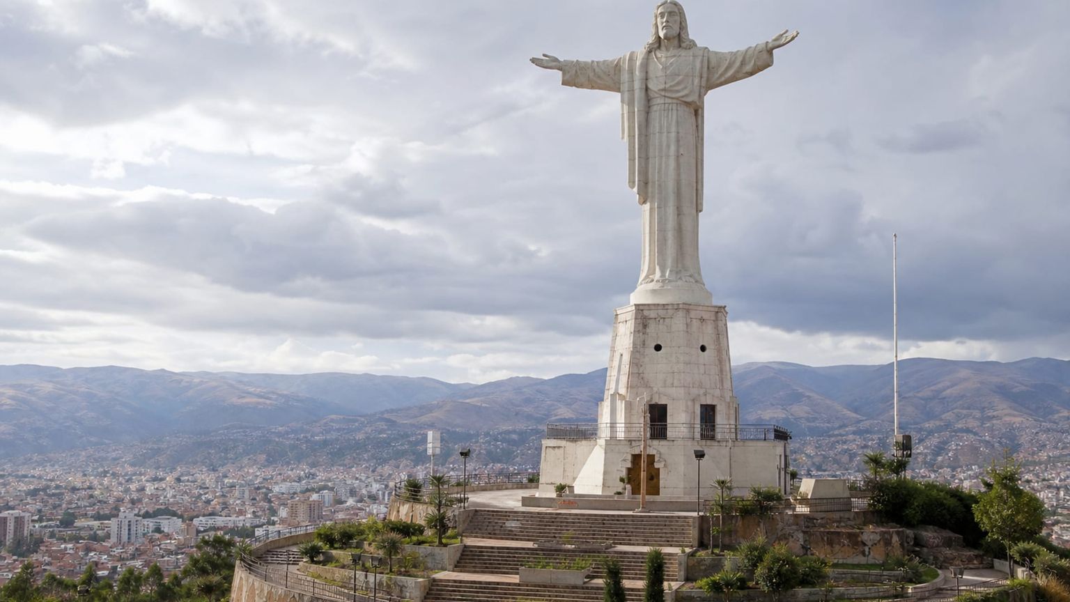 Cochabamba travel guide: How to experience the city without rushing 28 Day 3: Cristo and the Skyline