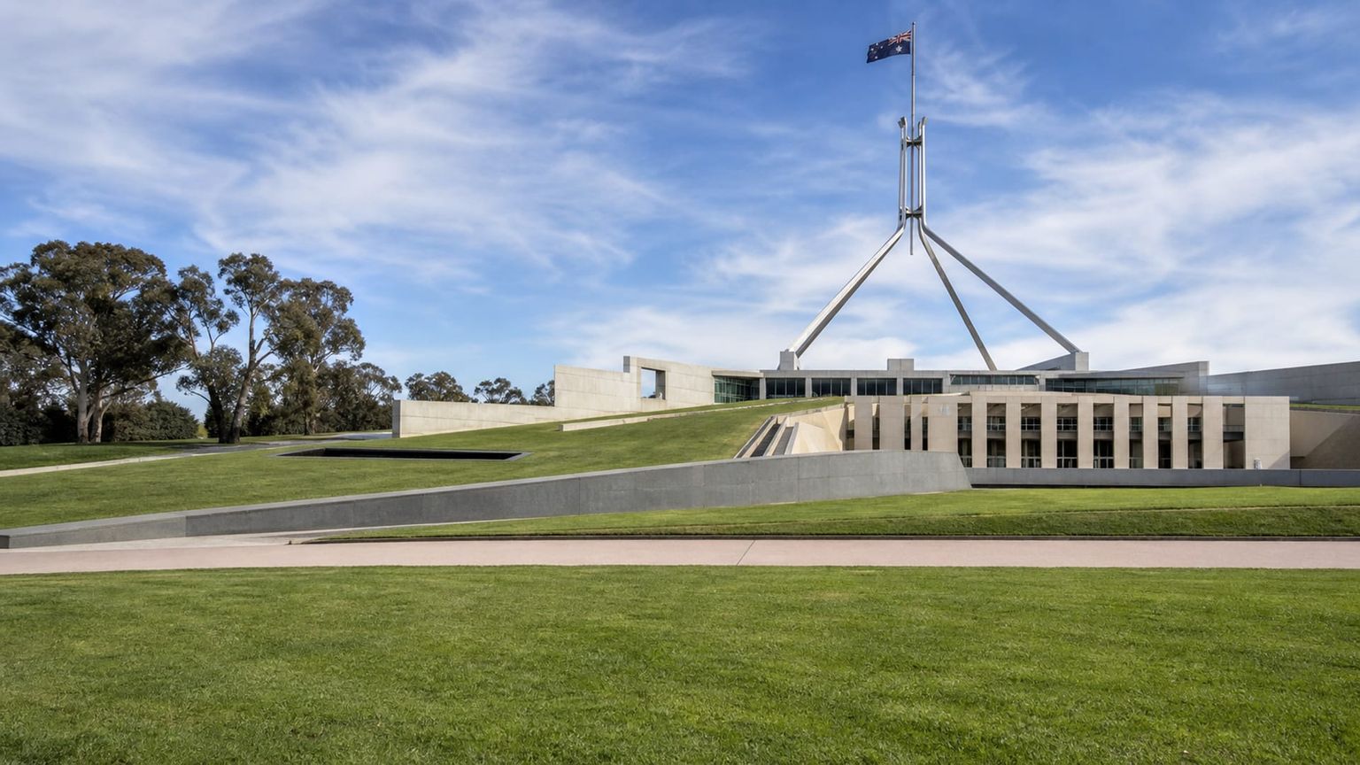 Canberra travel guide: How to experience the city without rushing 27 Day 1: Arrival and Adjustment
