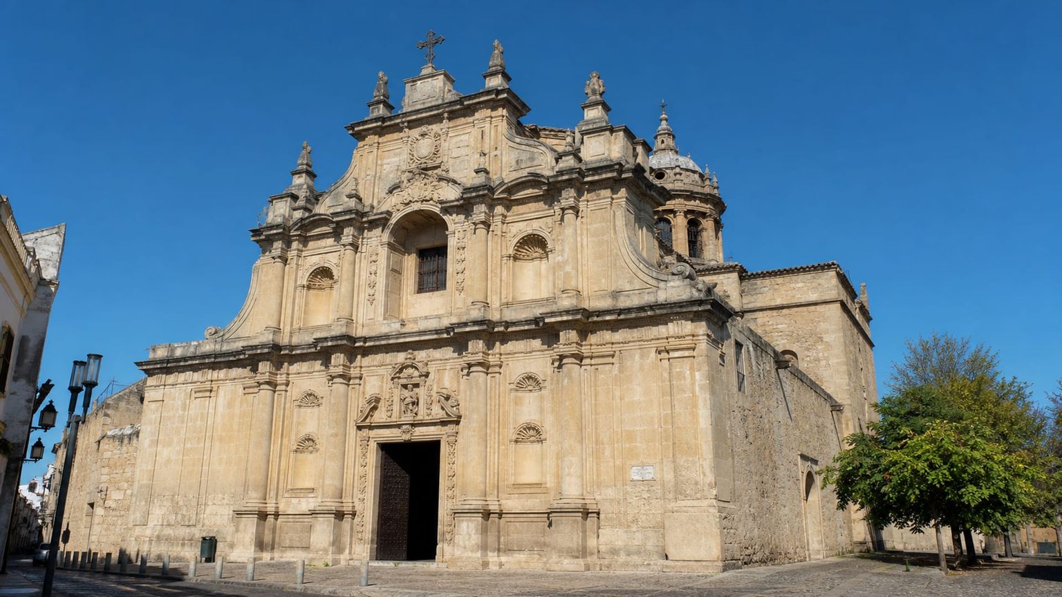 Córdoba travel guide: How to experience the city without rushing 22 Iglesia de la Compañía de Jesús