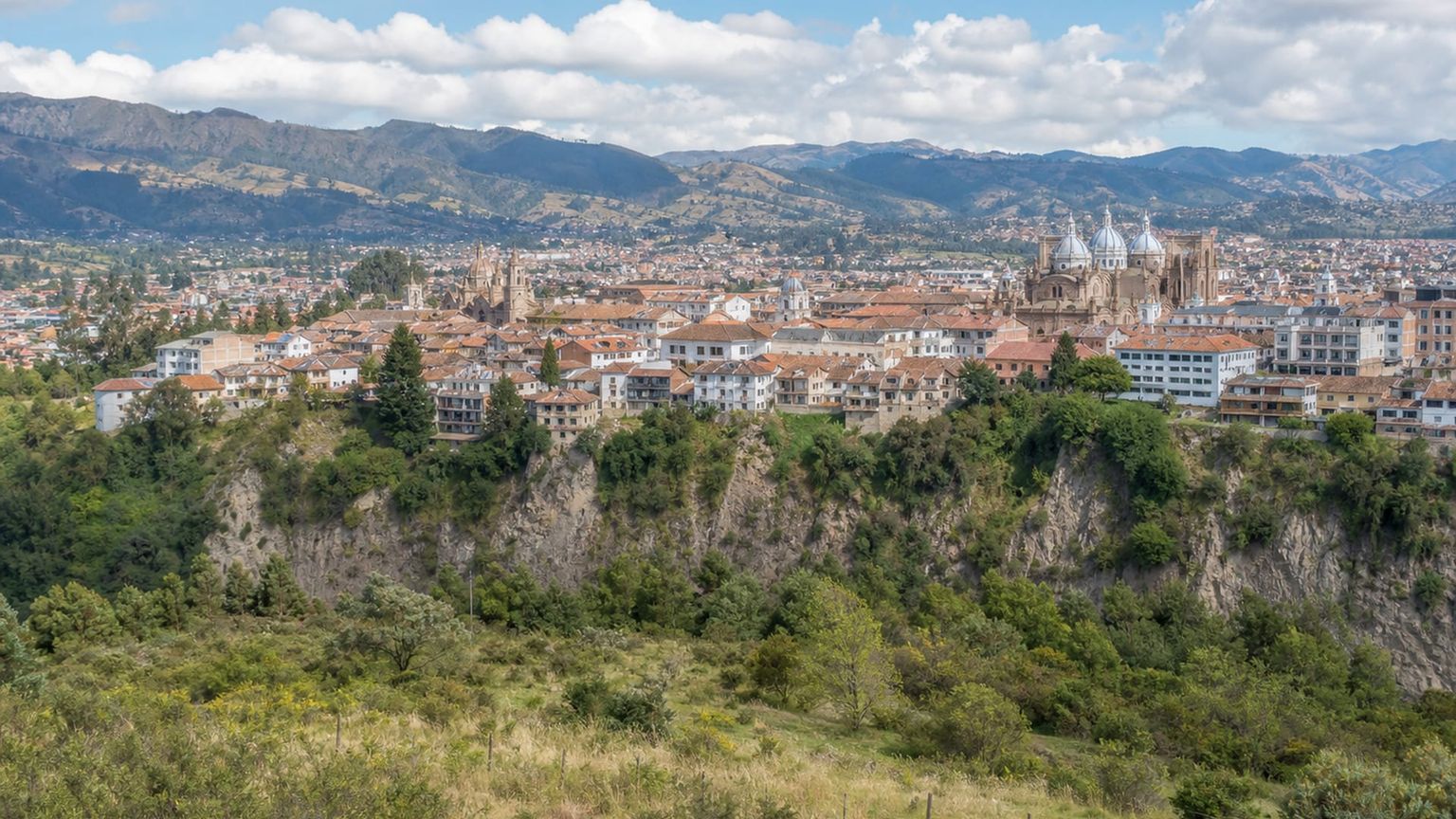 Cuenca travel guide: How to experience the city without rushing 31 Business-class flights from the US to Cuenca