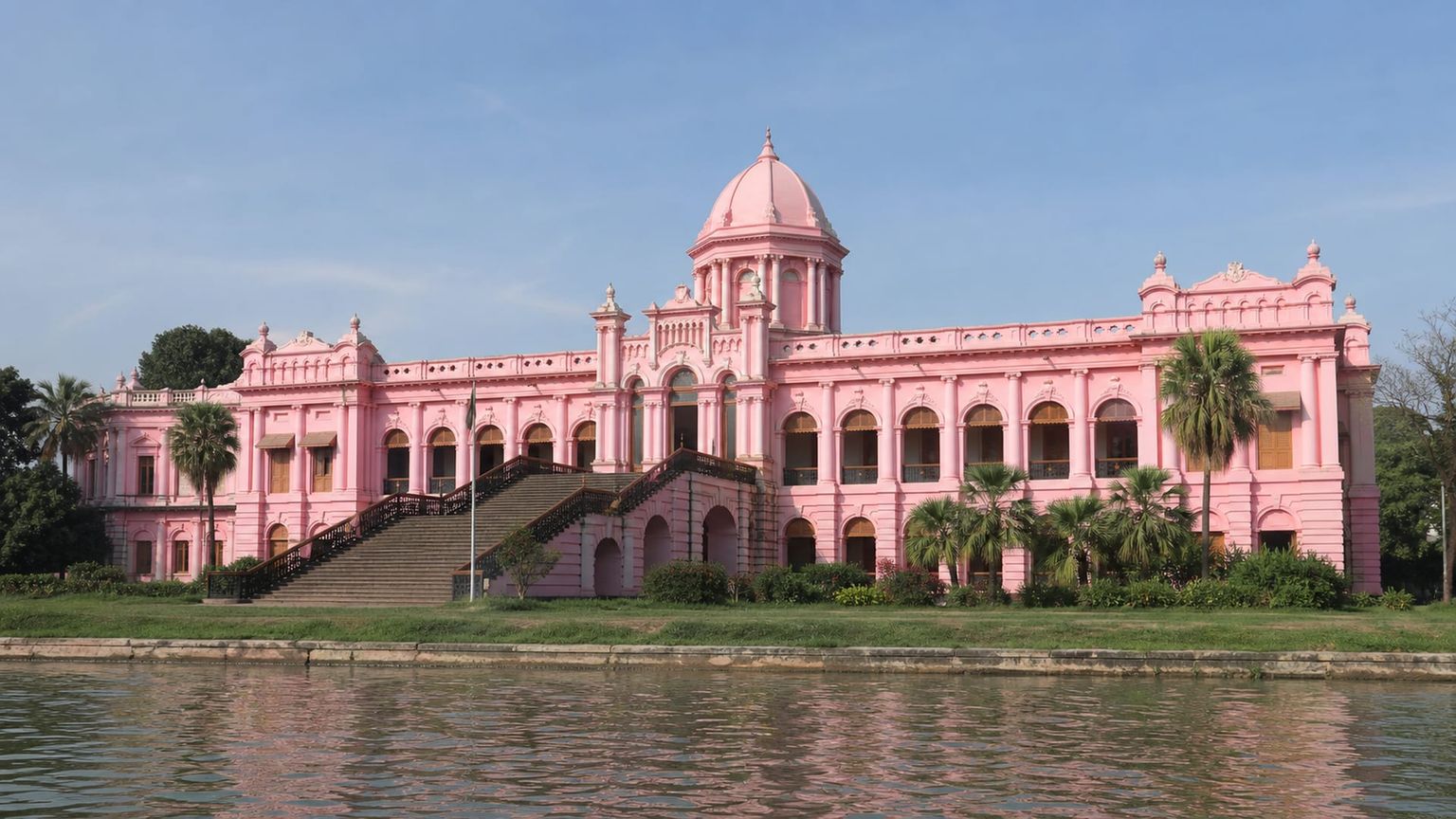 Dhaka travel guide: How to experience the city without rushing 20 Ahsan Manzil