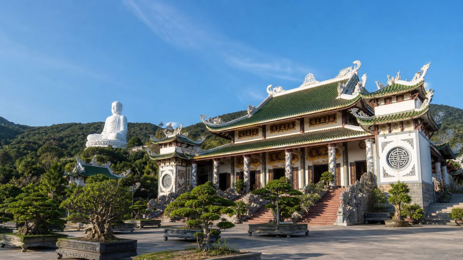 Da Nang travel guide: How to experience the city without rushing 22 Linh Ung Pagoda, Son Tra Peninsula