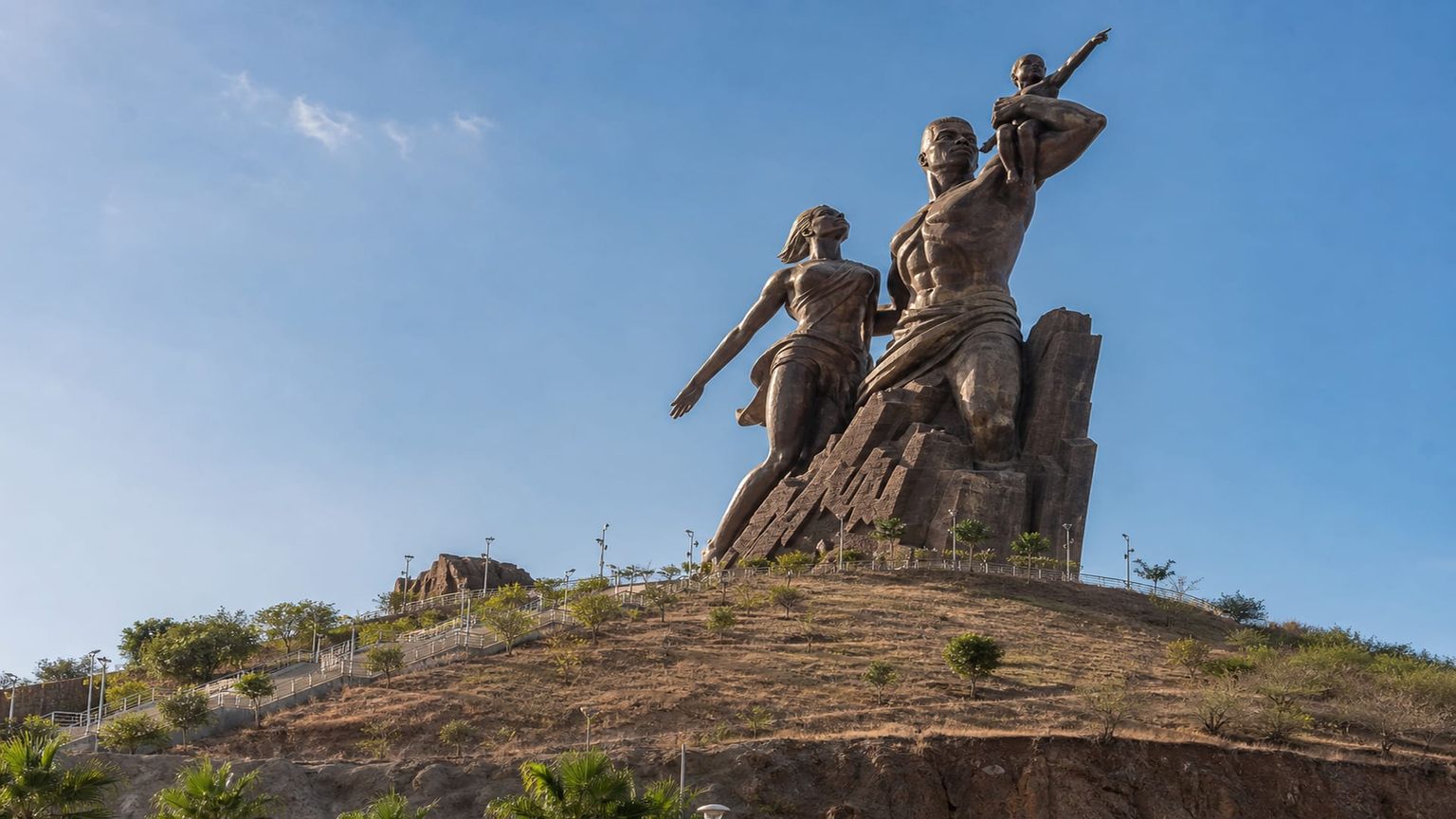 Dakar travel guide: How to experience the city without rushing 22 African Renaissance Monument