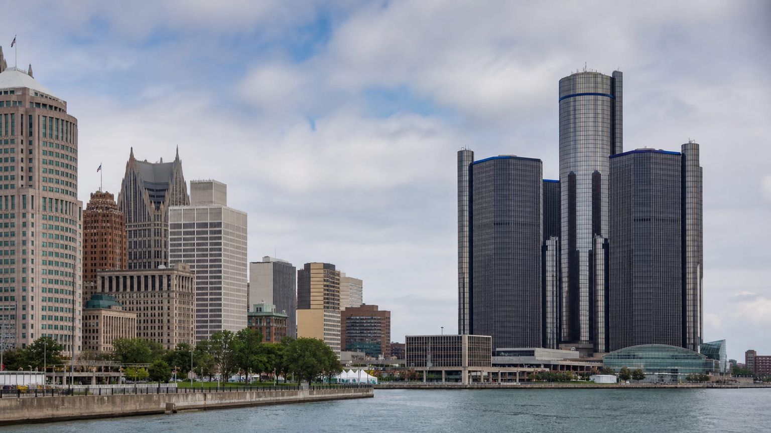 Detroit travel guide: How to experience the city without rushing 26 Day 1: Arrival and Adjustment