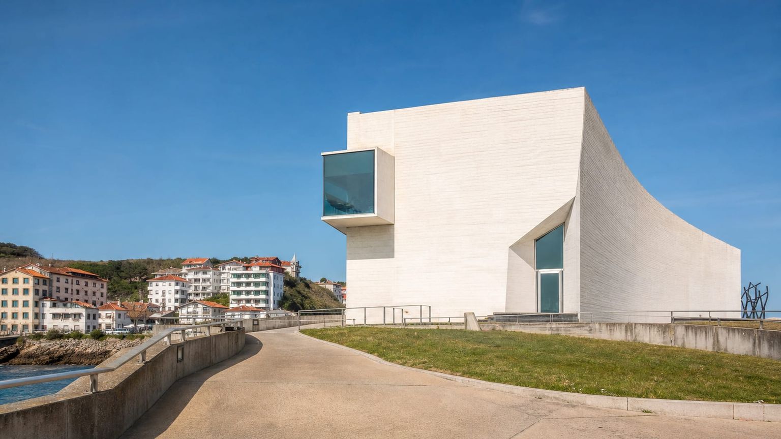 Donostia / San Sebastián travel guide: How to experience the city without rushing 27 Day 4: Getaria and Balenciaga