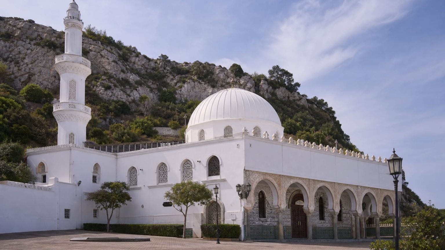 Gibraltar travel guide: How to experience the city without rushing 26 Day 1: Arrival and Adjustment
