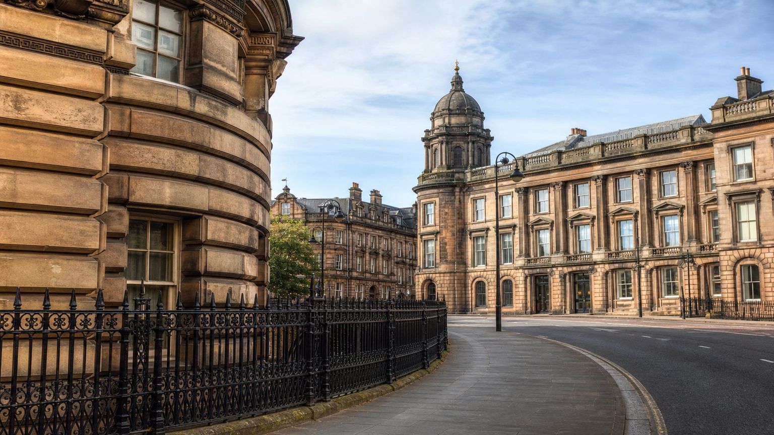 Glasgow travel guide: How to experience the city without rushing 26 Day 1: Arrival and Adjustment