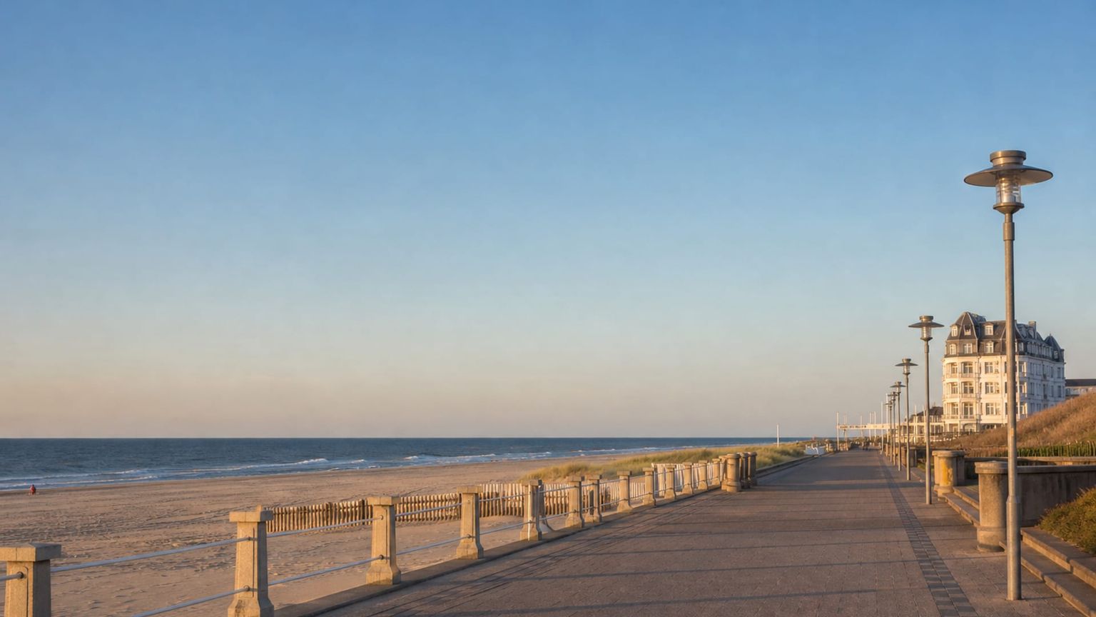 Westerland travel guide: How to experience the city without rushing 22 Westerland Beach promenade