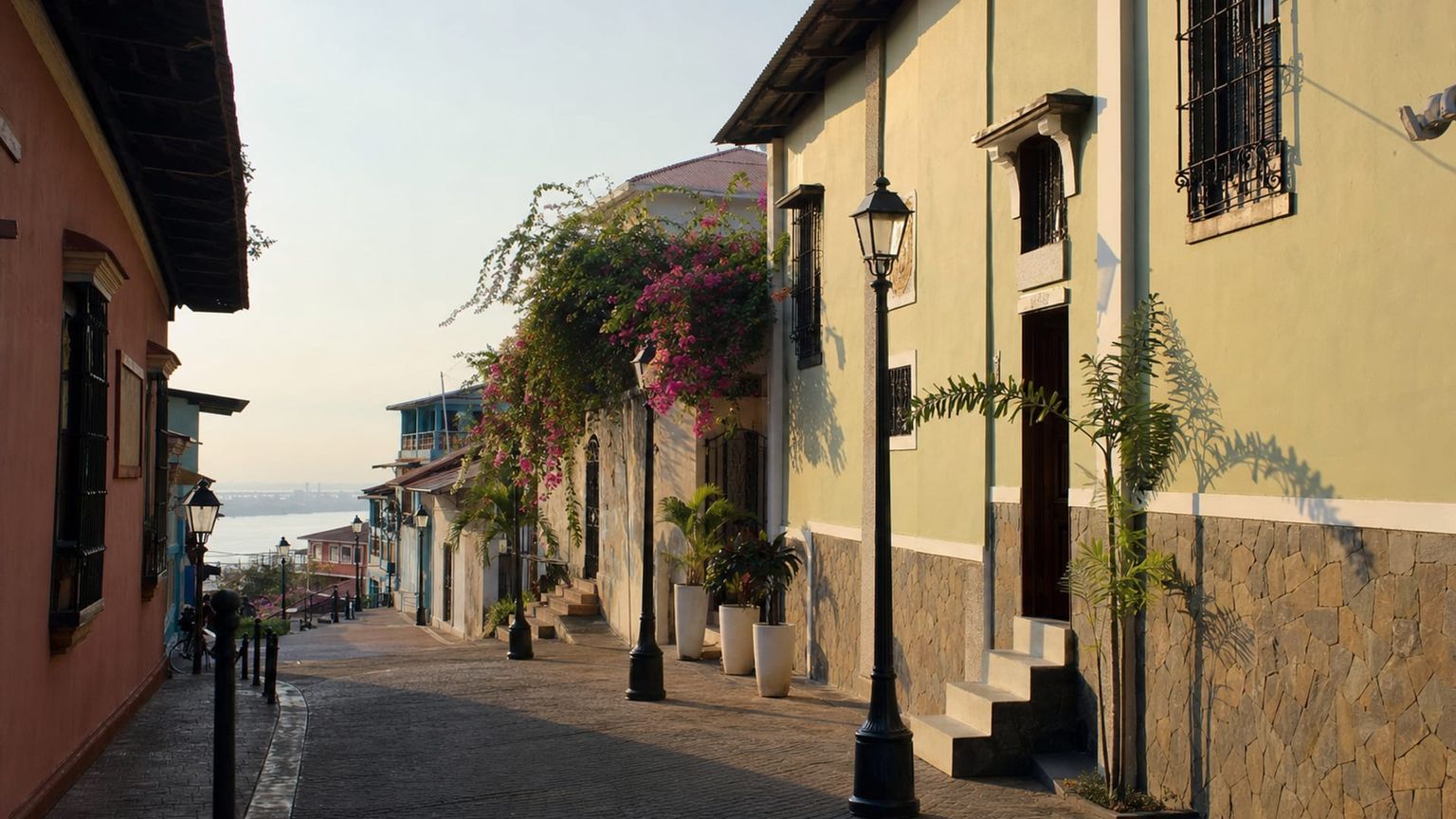 Guayaquil travel guide: How to experience the city without rushing 14 Las Peñas
