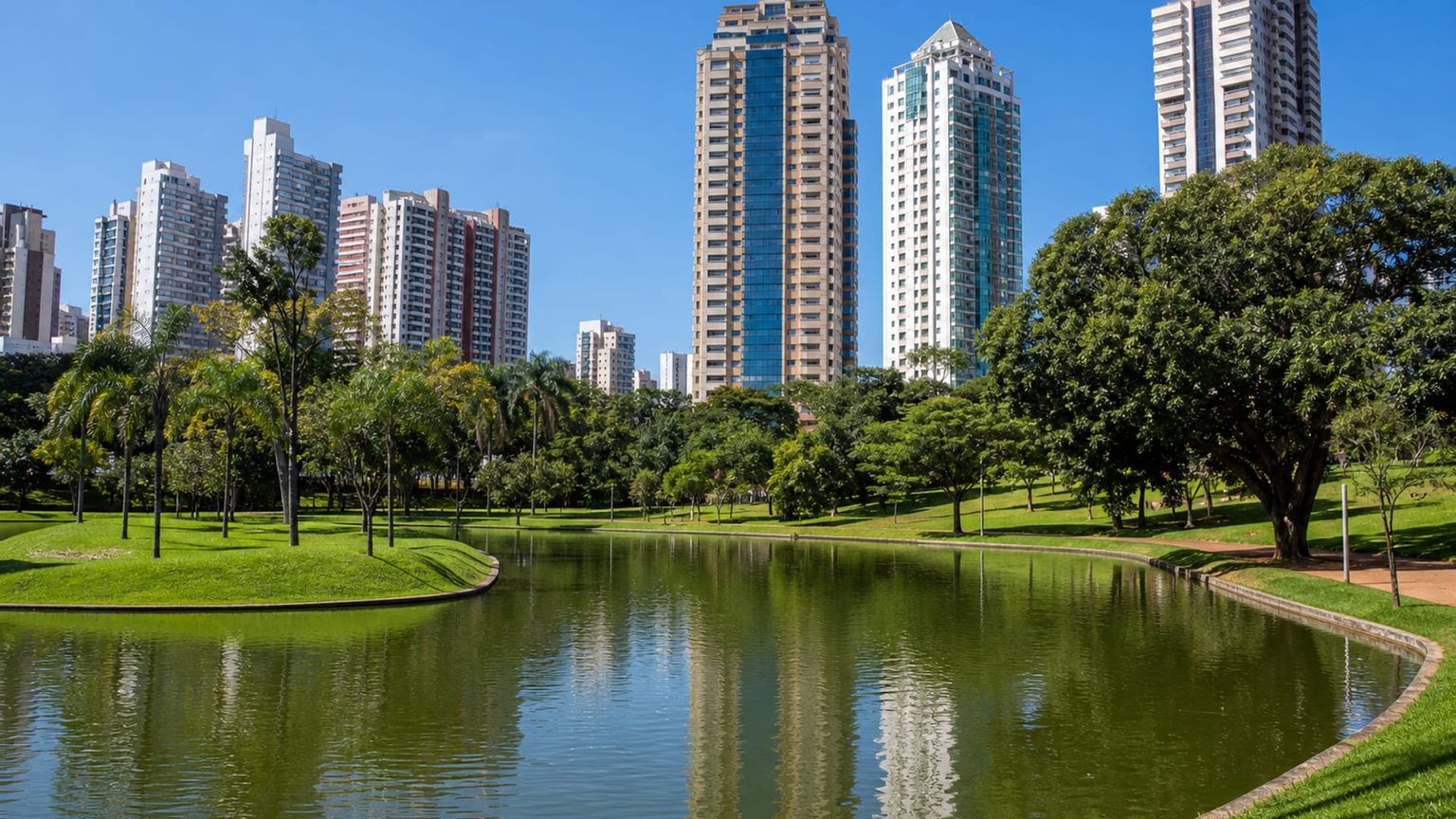 Goiânia travel guide: How to experience the city without rushing 30 Day 4: Jardim Goiás and Flamboyant