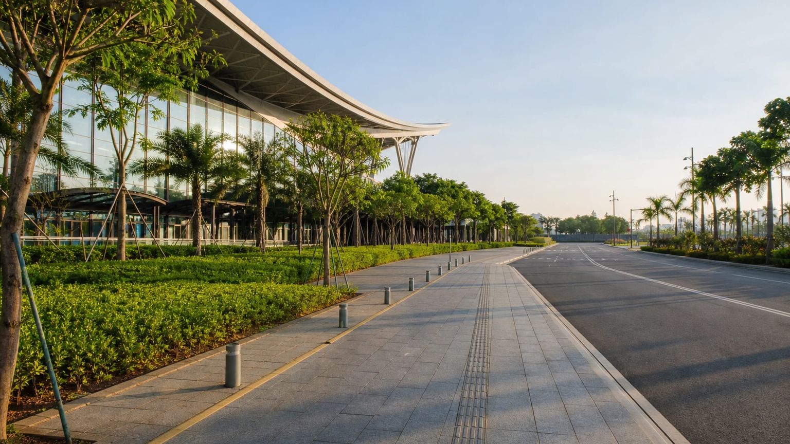 Haikou travel guide: How to experience the city without rushing 17 Haikou East Railway Station area