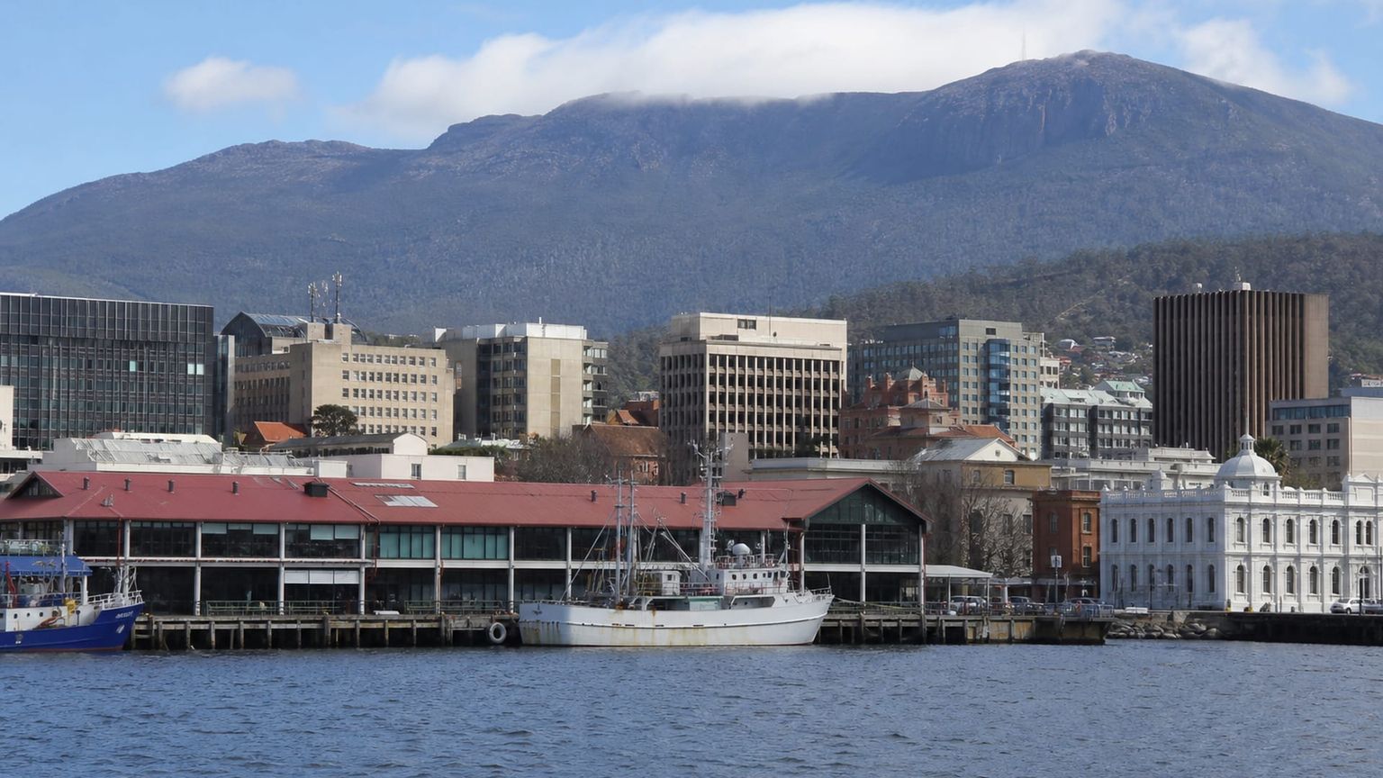 Hobart travel guide: How to experience the city without rushing 26 Traditional food