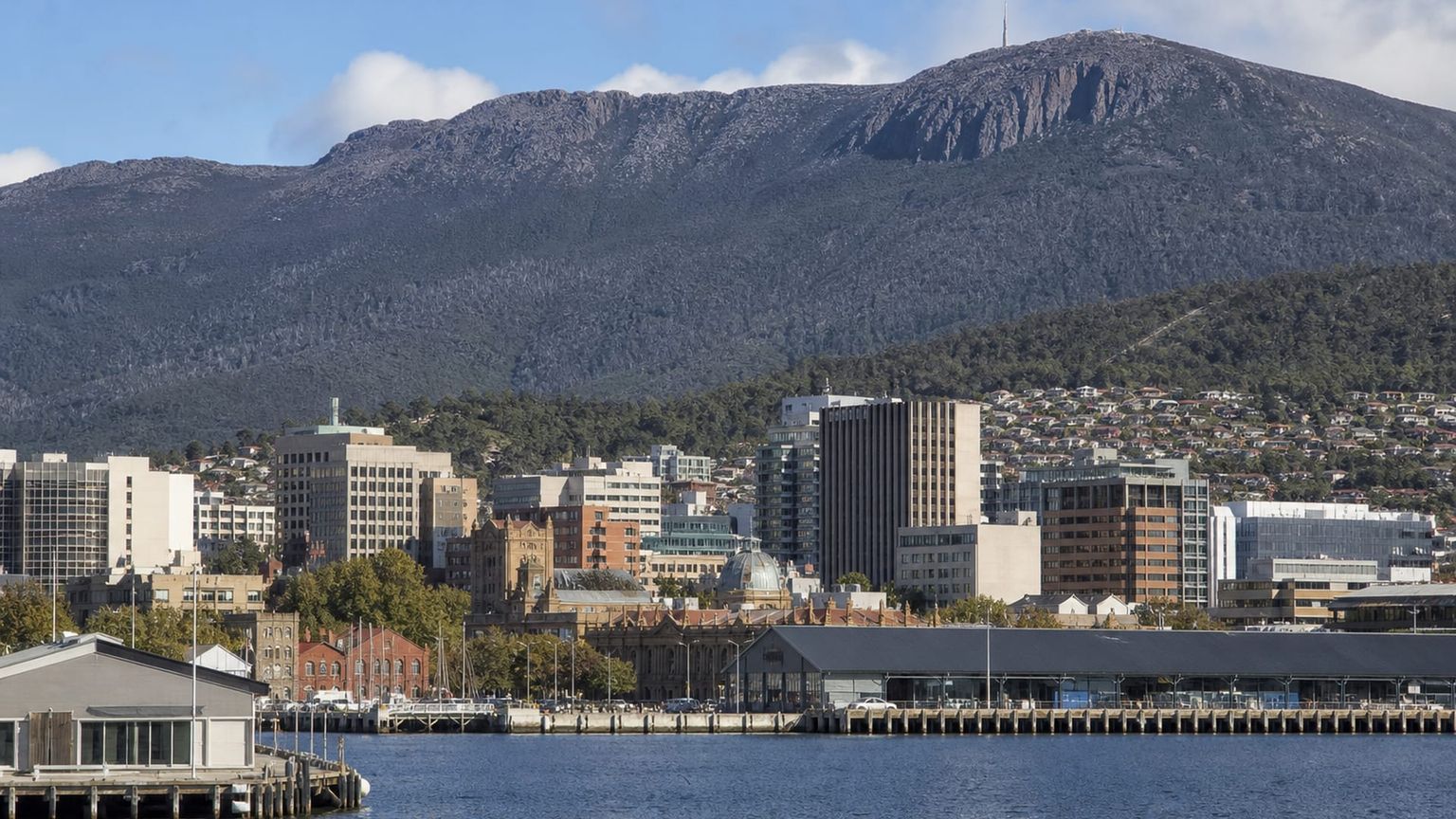 Hobart travel guide: How to experience the city without rushing 3 Useful things to know