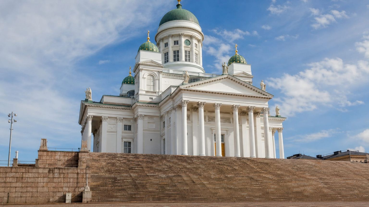 Helsinki travel guide: How to experience the city without rushing 28 Day 2: Senate Square and Suomenlinna