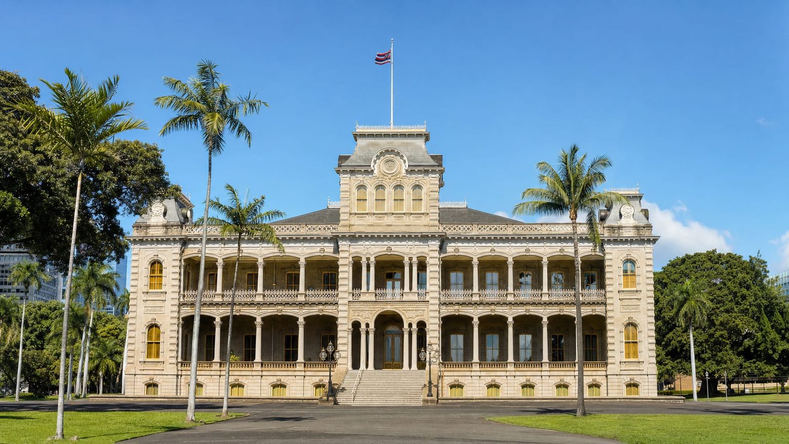Honolulu travel guide: How to experience the city without rushing 22 Iolani Palace