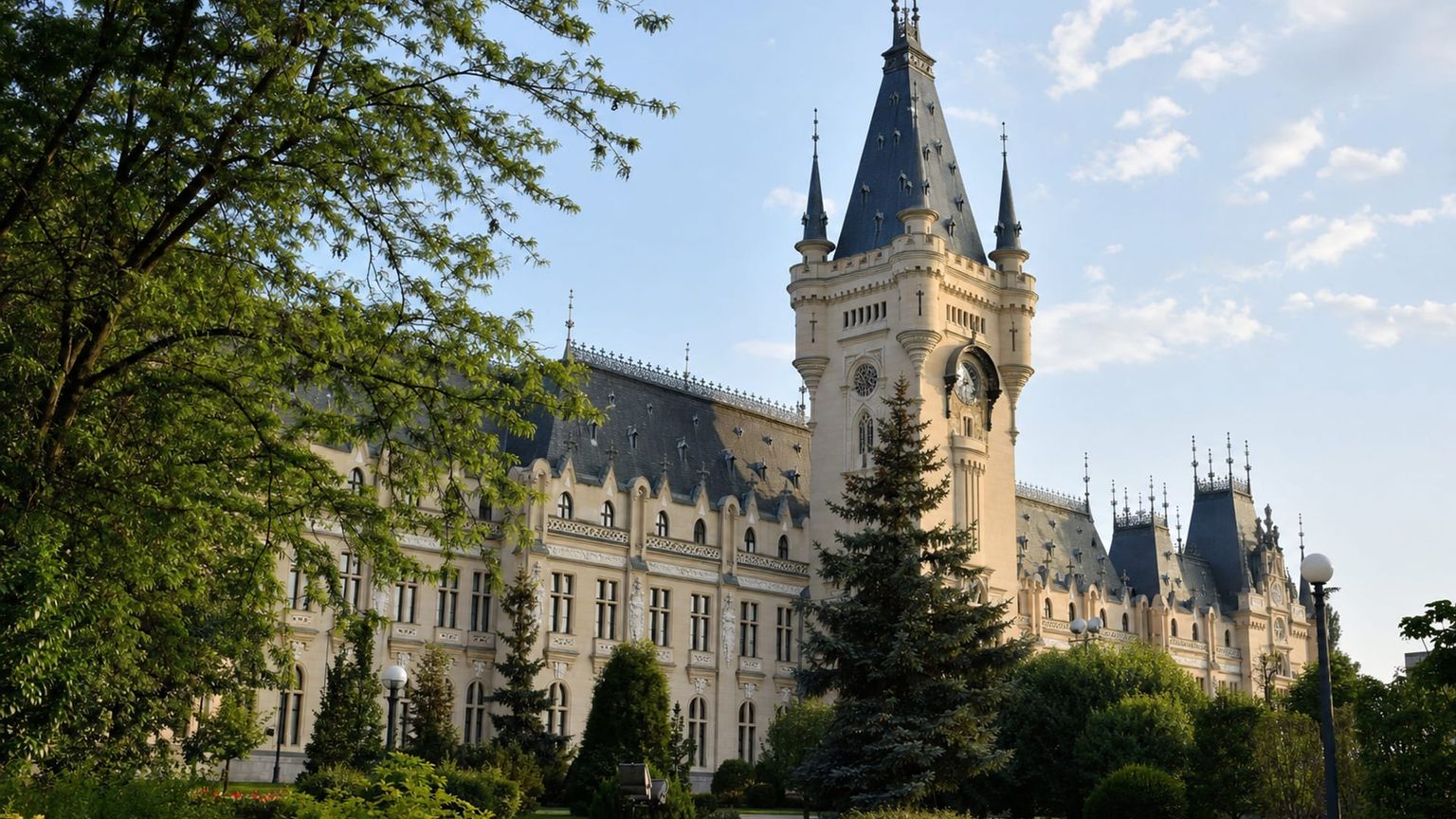 Iaşi travel guide: How to experience the city without rushing 30 Day 5: Last Stops and Departure
