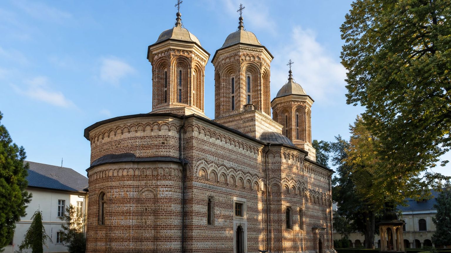 Iaşi travel guide: How to experience the city without rushing 21 Three Hierarchs Monastery