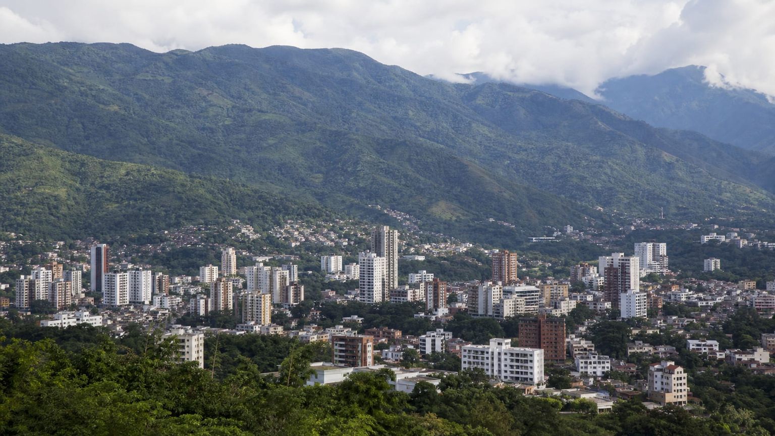 Ibagué travel guide: How to experience the city without rushing 31 Business-class flights from the US to Ibagué