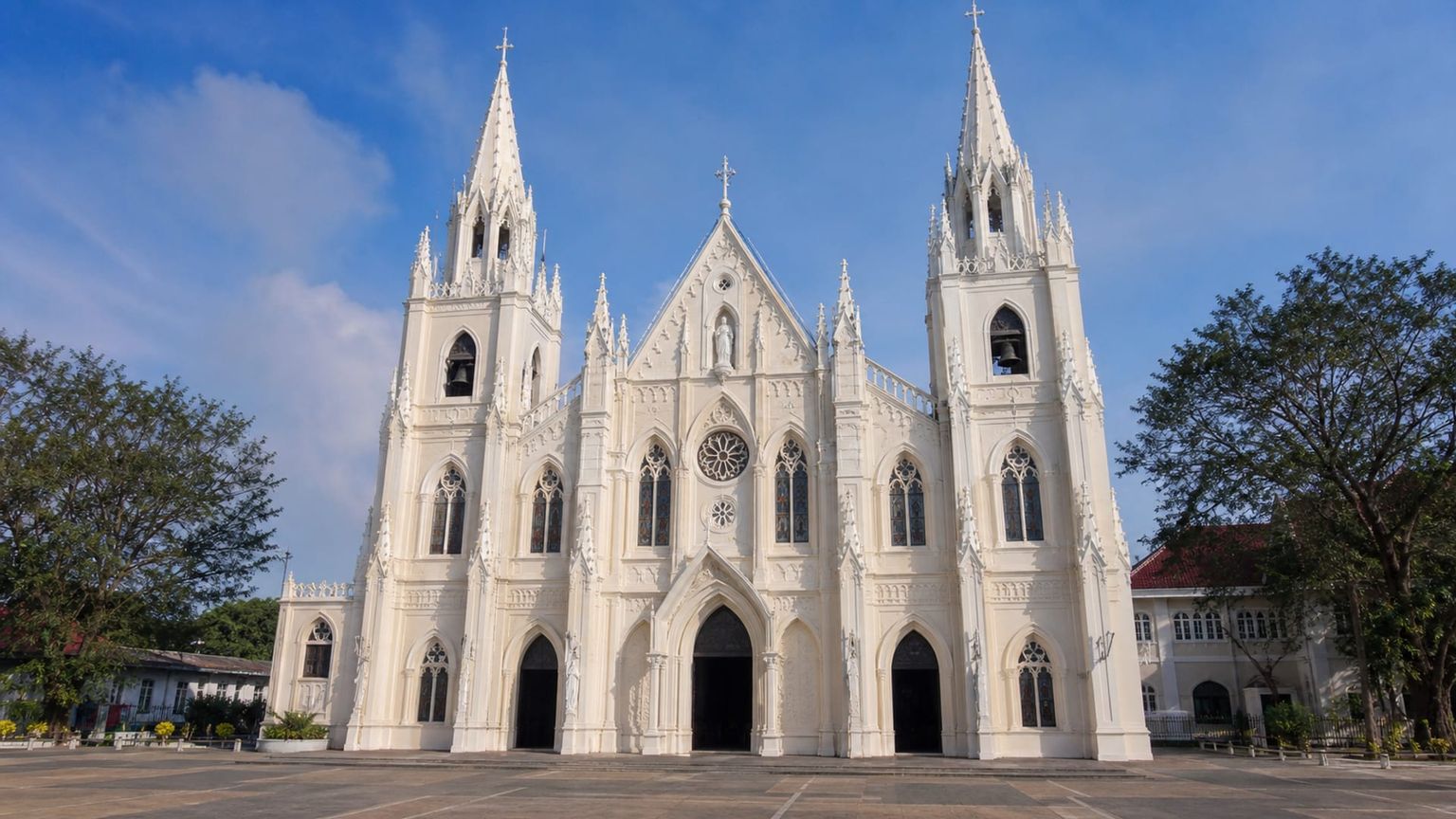 Iloilo travel guide: How to experience the city without rushing 21 Molo Church