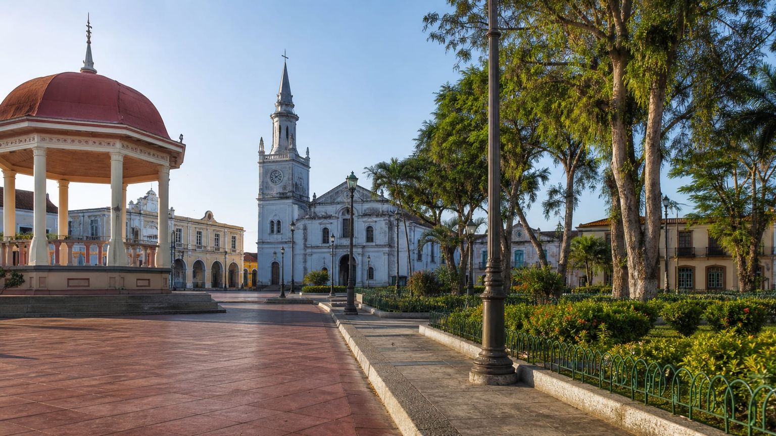 Iquitos travel guide: How to experience the city without rushing 14 Plaza de Armas area