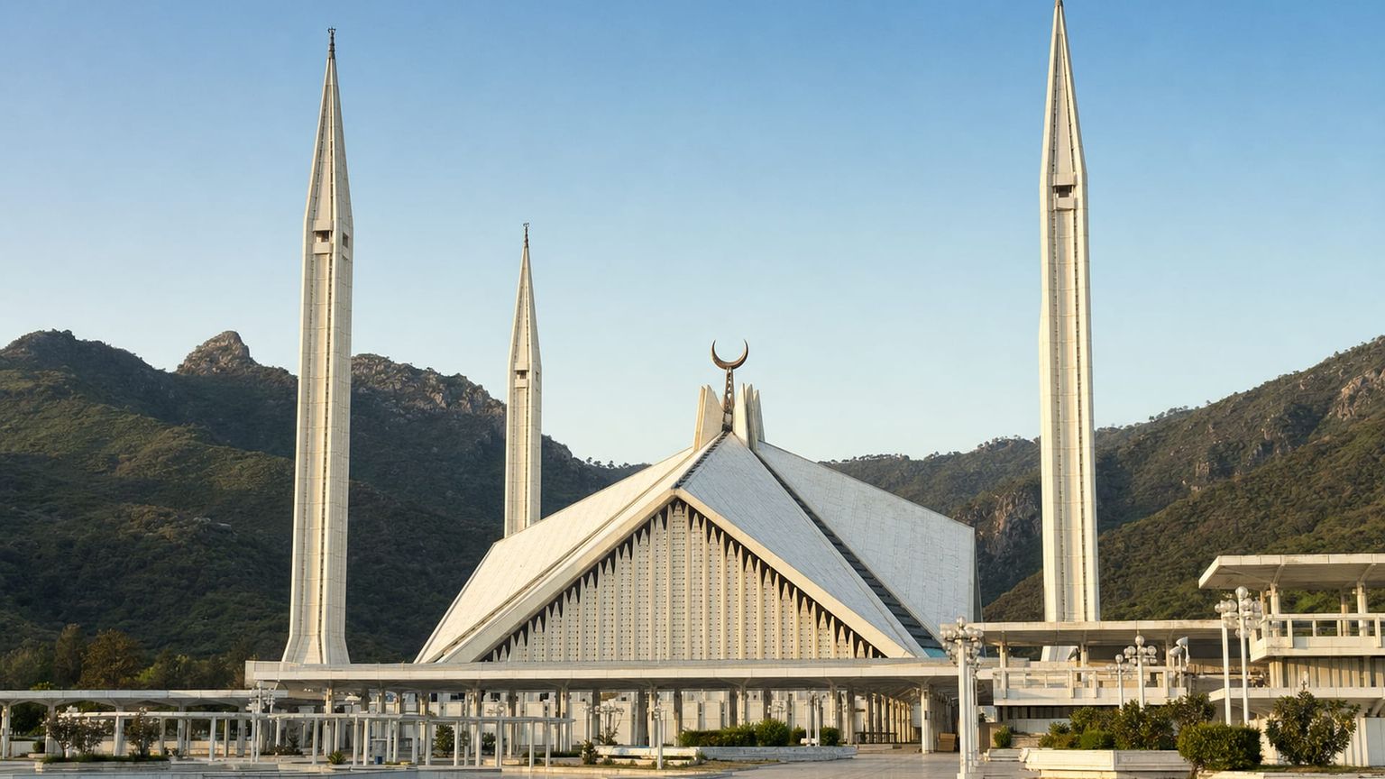 Islamabad travel guide: How to experience the city without rushing 21 Faisal Mosque
