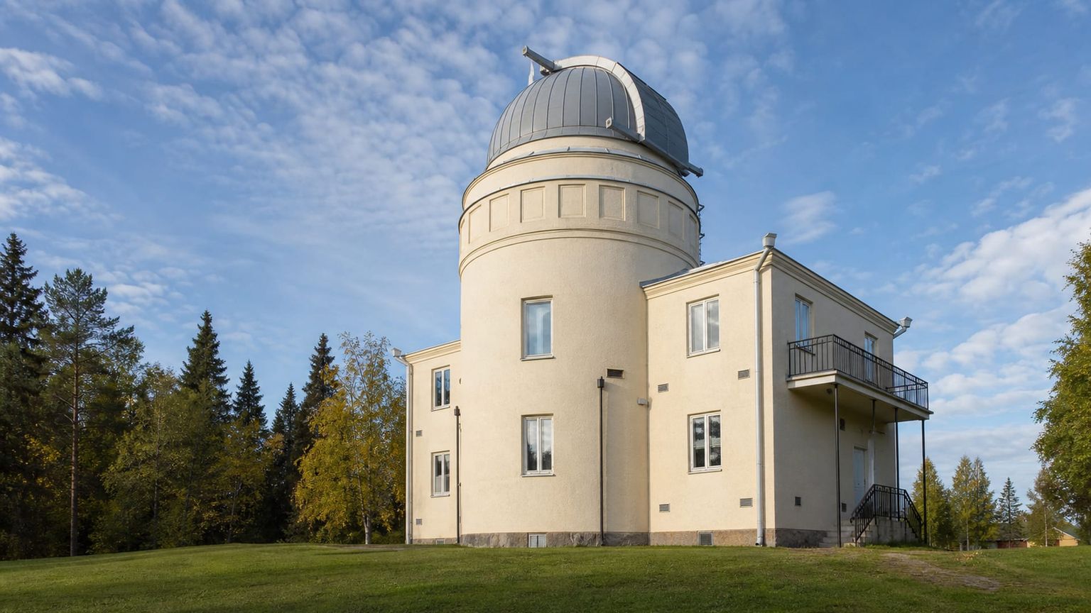Ivalo travel guide: How to experience the city without rushing 22 Tähtelä Observatory