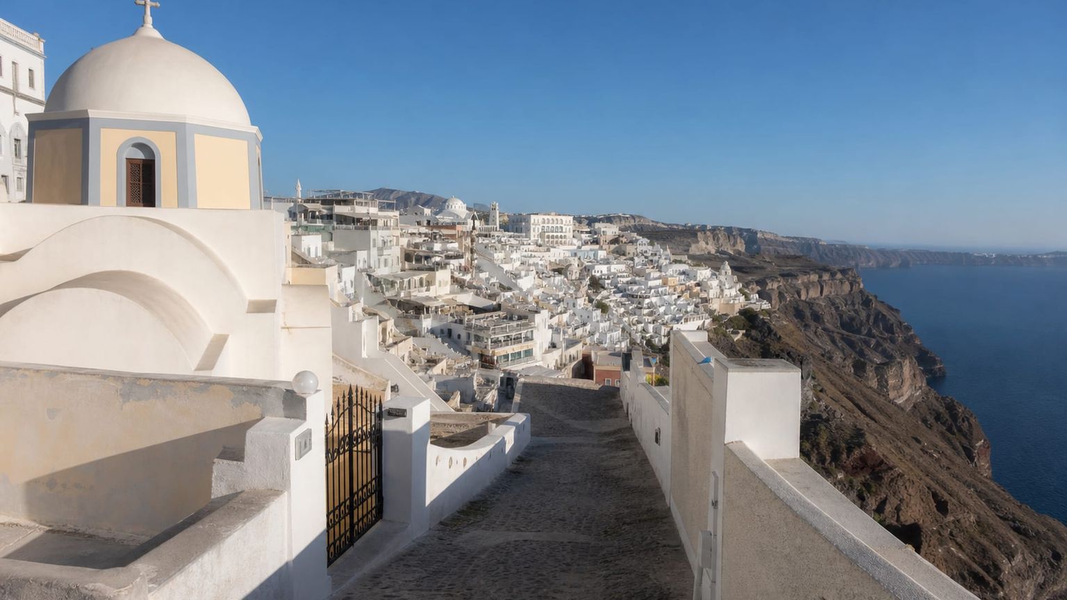 Firá travel guide: How to experience the city without rushing 31 Day 5: Lanes and Departure
