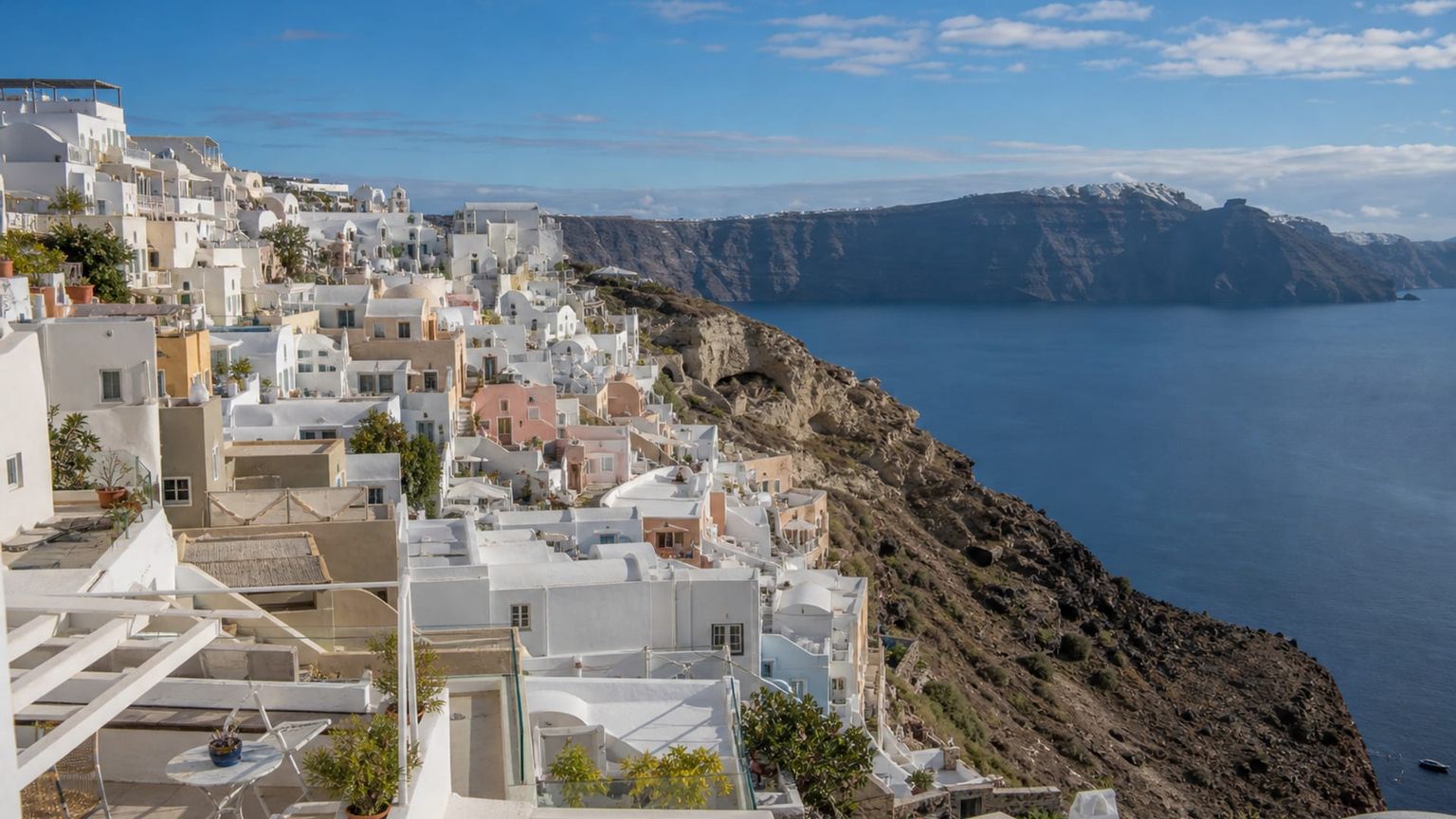 Firá travel guide: How to experience the city without rushing 26 Traditional food