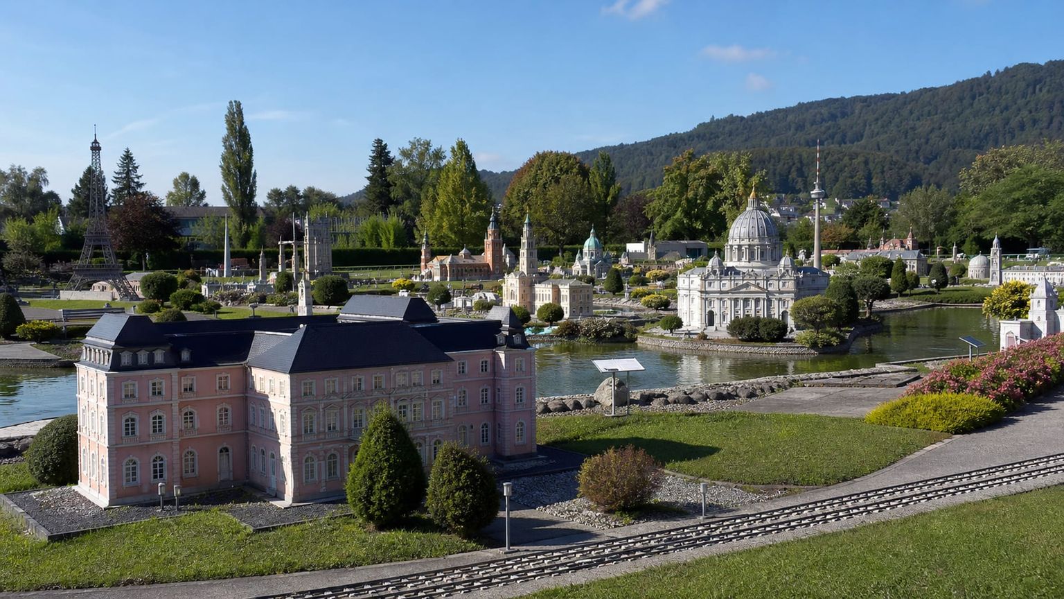 Klagenfurt am Wörthersee travel guide: How to experience the city without rushing 21 Minimundus