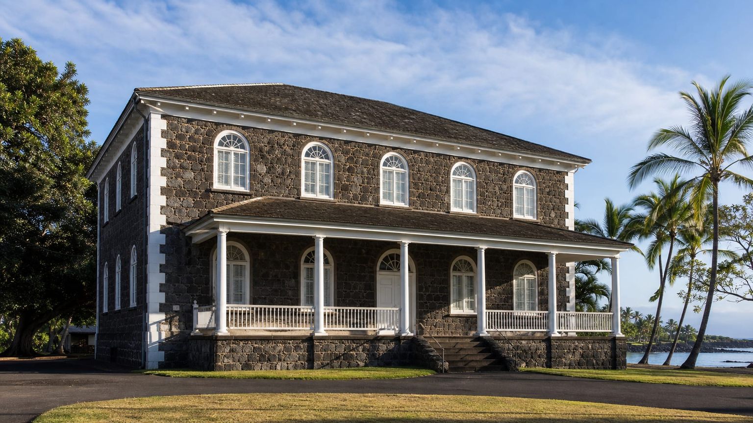 Kailua-Kona travel guide: How to experience the city without rushing 21 Huliheʻe Palace