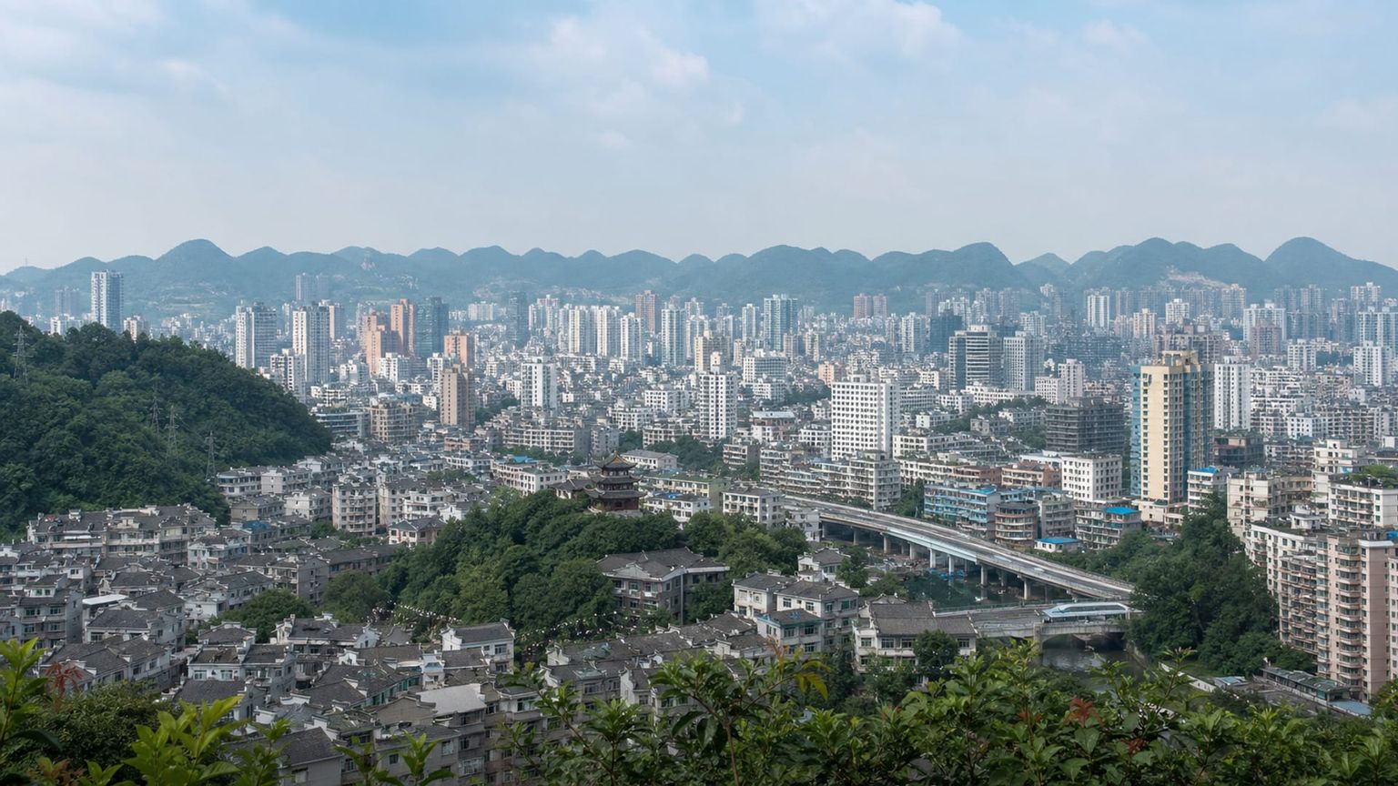 Guiyang travel guide: How to experience the city without rushing 3 Useful things to know