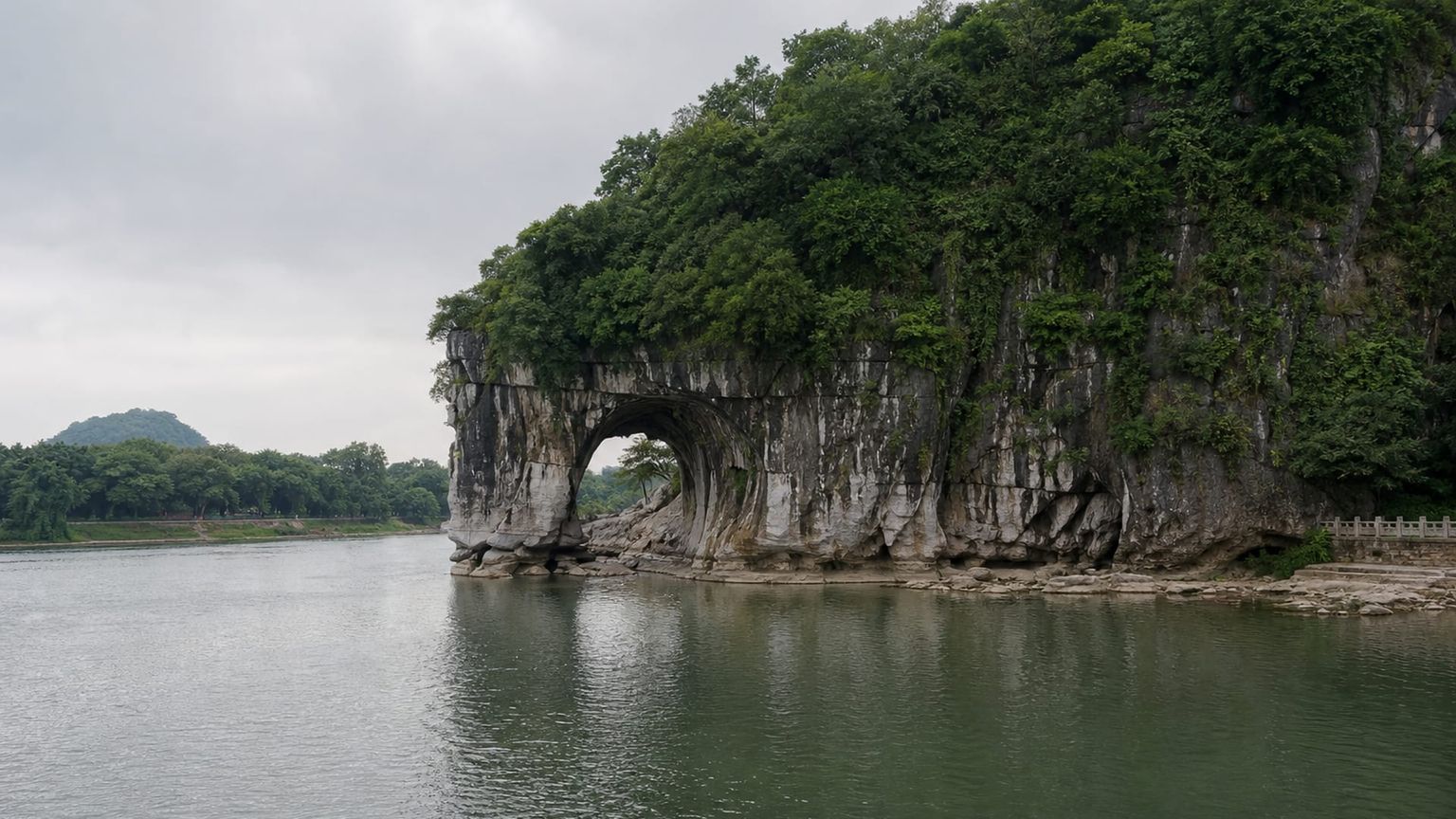 Guilin travel guide: How to experience the city without rushing 30 Day 5: Downtown Shops and Departure