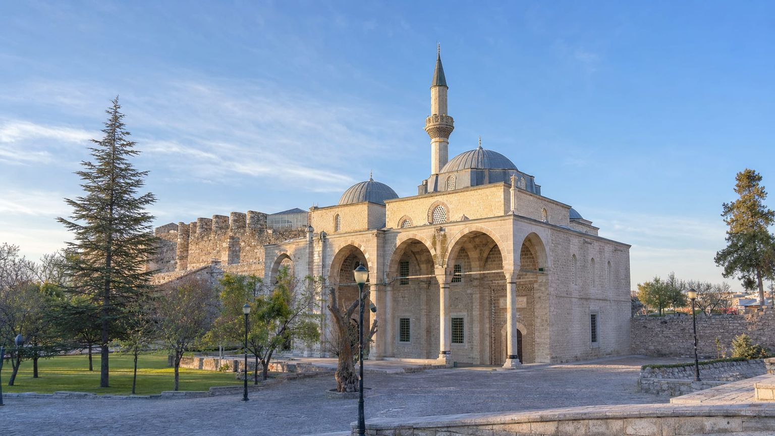 Konya travel guide: How to experience the city without rushing 22 Alaeddin Hill and Alaeddin Mosque