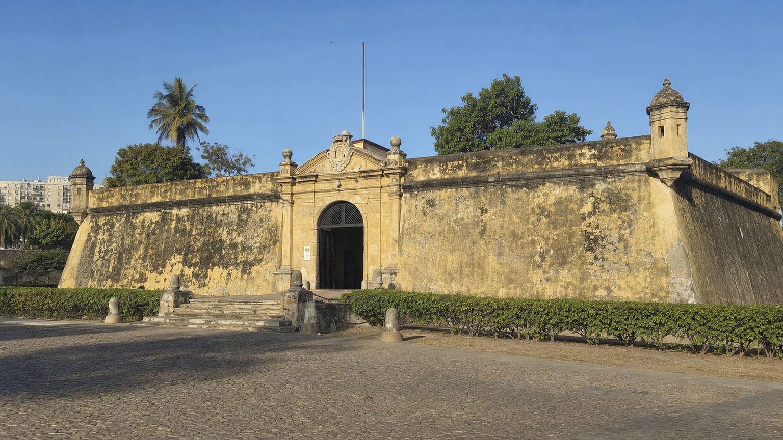 Luanda travel guide: How to experience the city without rushing 20 Fortaleza de São Miguel
