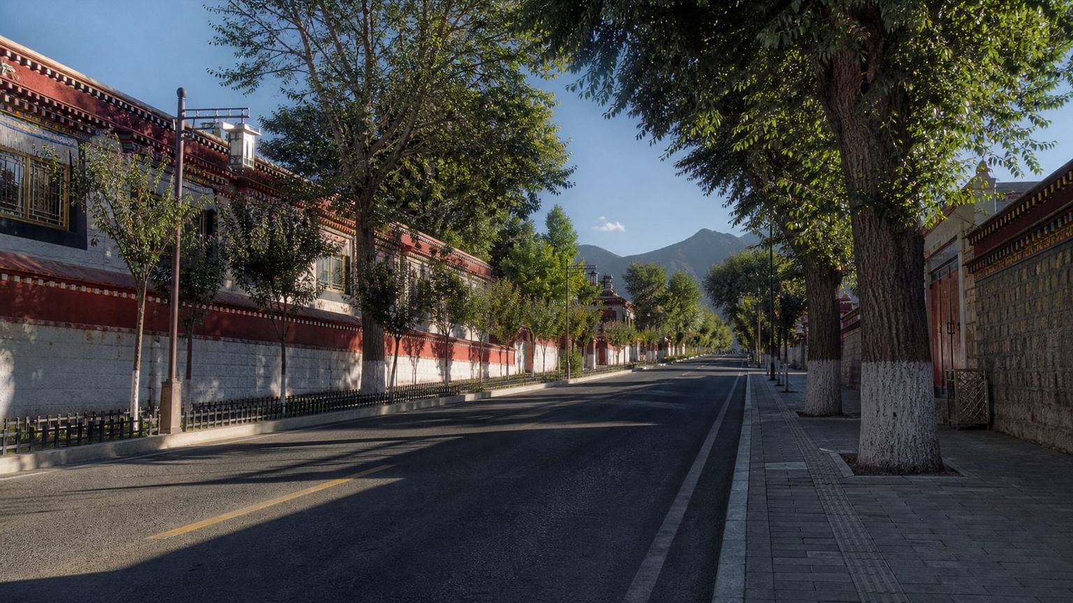Lhasa travel guide: How to experience the city without rushing 15 Beijing East Road