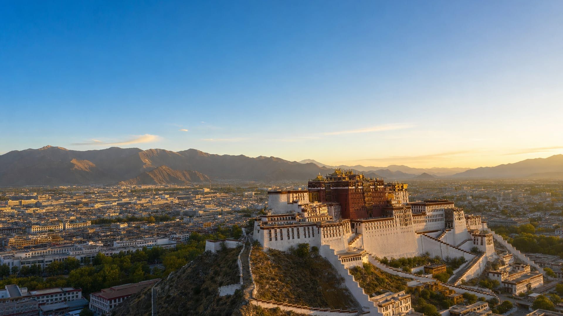 LXA hero Lhasa travel guide: How to experience the city without rushing