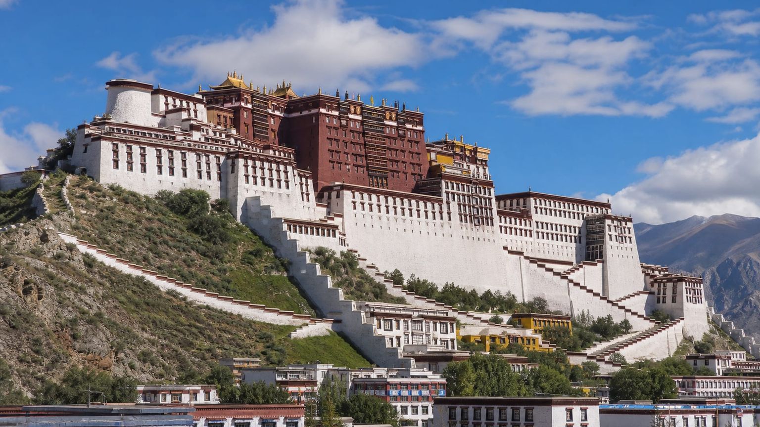 Lhasa travel guide: How to experience the city without rushing 21 Potala Palace