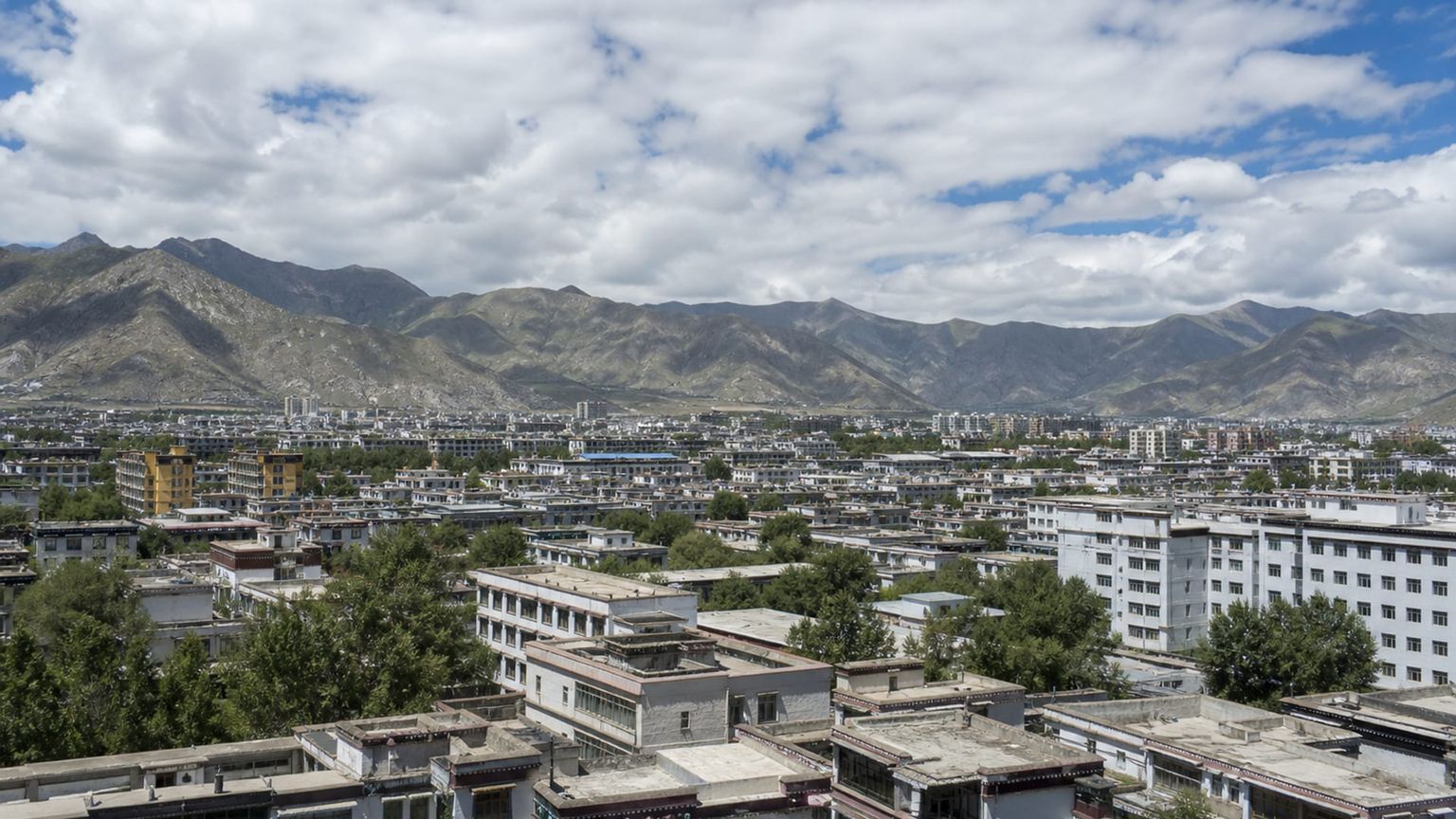 Lhasa travel guide: How to experience the city without rushing 3 Useful things to know