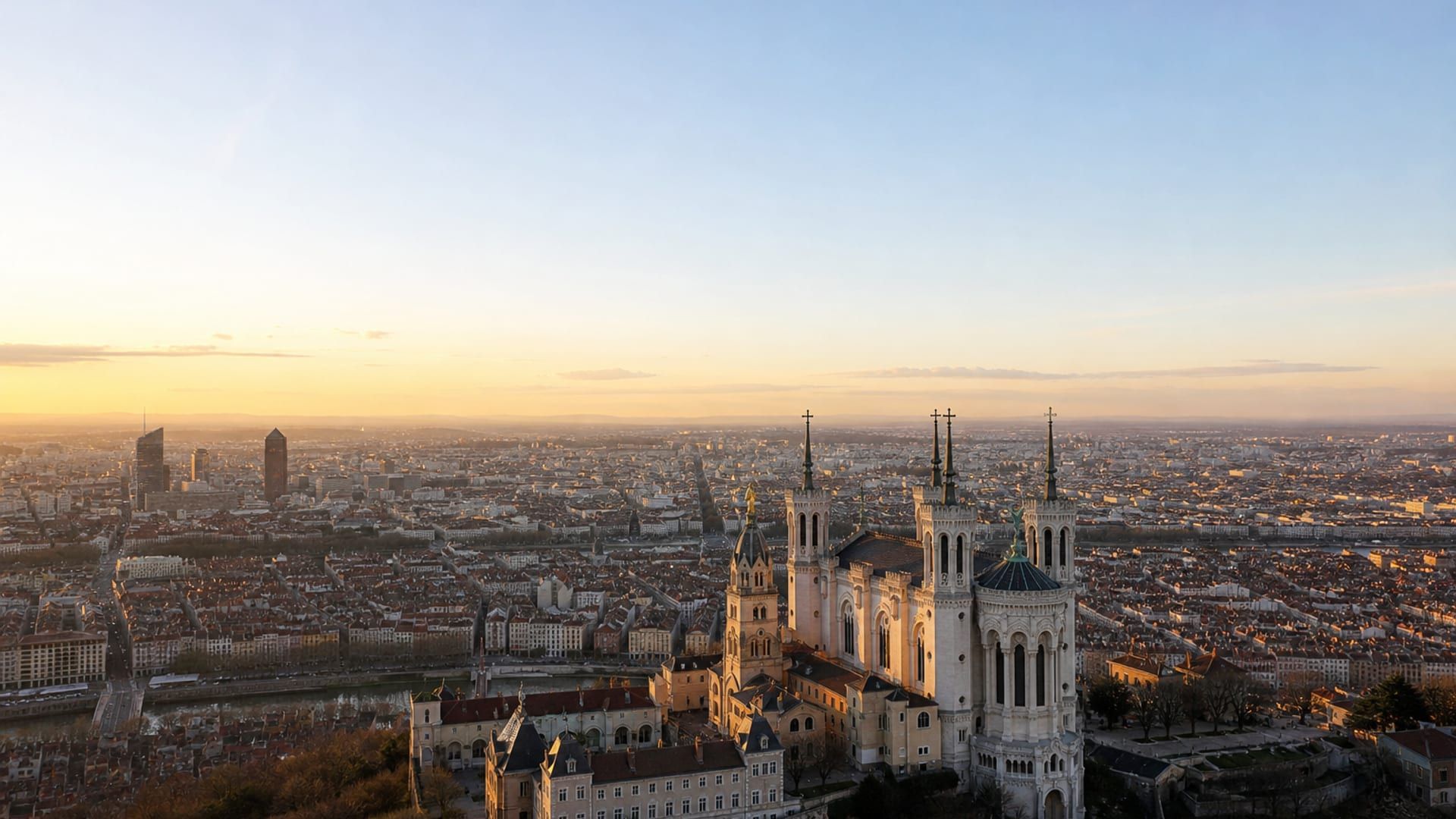 LYS hero Lyon travel guide: How to experience the city without rushing